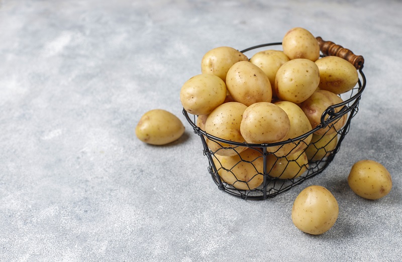 https://ru.freepik.com/free-photo/organic-white-baby-potatoes-top-view_8136206.htm#query=%D0%BA%D0%B0%D1%80%D1%82%D0%BE%D1%84%D0%B5%D0%BB%D1%8C&position=12&from_view=search