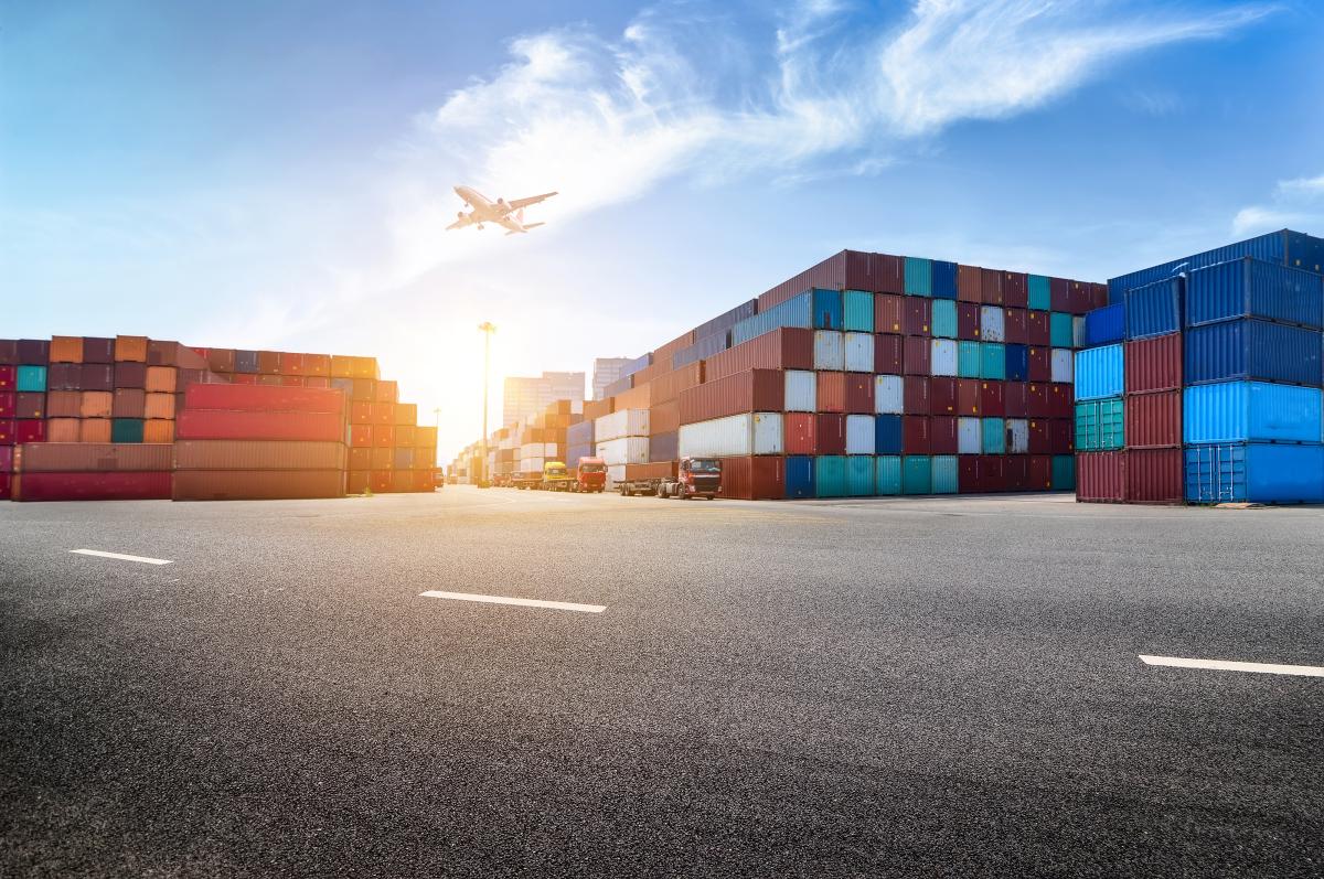 https://www.freepik.com/free-photo/industrial-port-container-yard_1145656.htm#page=14&query=export&from_query=%D1%8D%D0%BA%D1%81%D0%BF%D0%BE%D1%80%D1%82&position=16&from_view=search