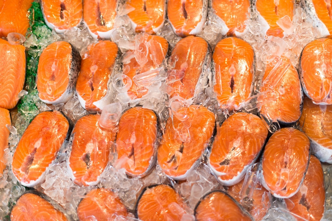 https://ru.freepik.com/free-photo/salmon-in-market_1198585.htm