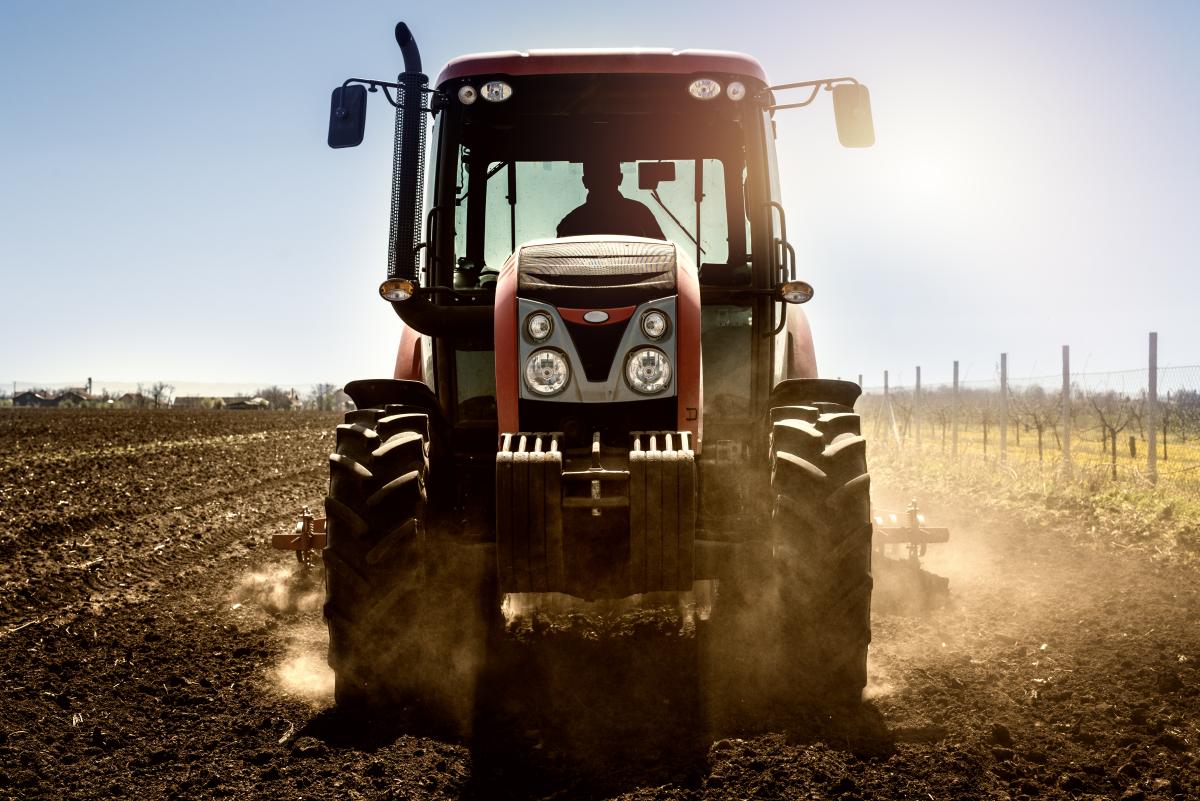 https://www.freepik.com/free-photo/tractor-agricultural-machine-working-field_11133797.htm#page=2&query=%D0%BF%D0%BE%D1%81%D0%B5%D0%B2%D0%BD%D0%B0%D1%8F&position=13&from_view=search&track=ais