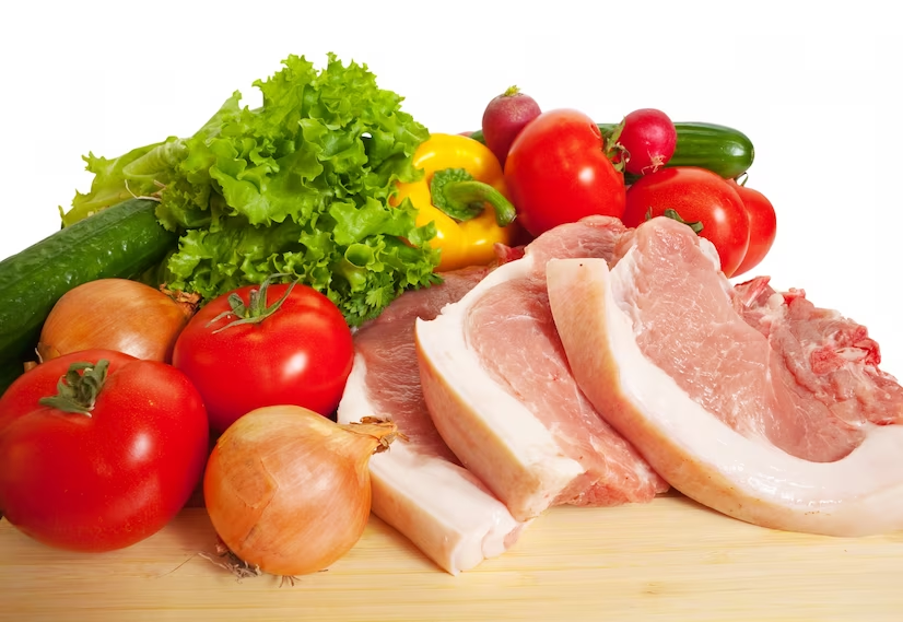 https://ru.freepik.com/free-photo/raw-pork-and-vegetables_1187170.htm#query=овощи%20и%20мясо&position=9&from_view=search&track=ais