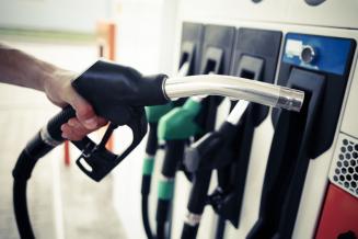 В Новгородской области мелкооптовые цены на нефтепродукты стабильны