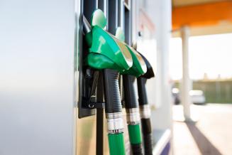 В Курганской области с начала года снизились мелкооптовые цены на нефтепродукты 