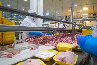 В России оптовые цены на мясо птицы опустились ниже уровня прошлого года